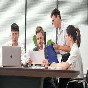 Temos uma forte equipe de P & D, e podemos desenvolver e produzir produtos de acordo com ....